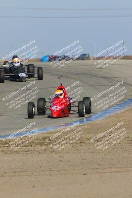 media/Nov-19-2022-CalClub SCCA (Sat) [[baae7b5f0c]]/Group 1/Race (Outside Grapevine)/